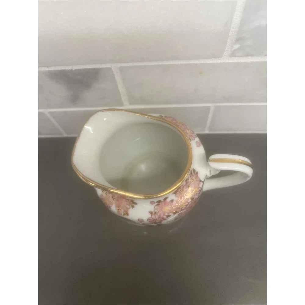 Kutani Handpainted 8oz Creamer Oriental Scenery